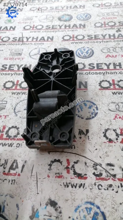 8W0713052N audi a4 2017 vites mekanizması braketi