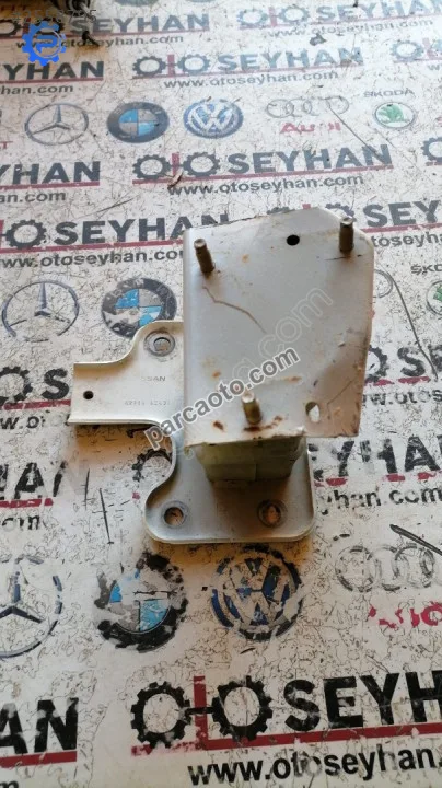 622144EAOA Nissan Qashqai ön sag podya ucu