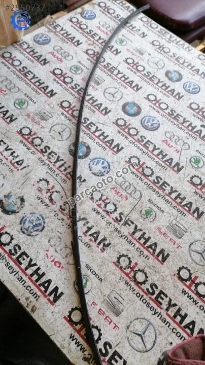 Opel corsa d ön cam elegi alt çıtası