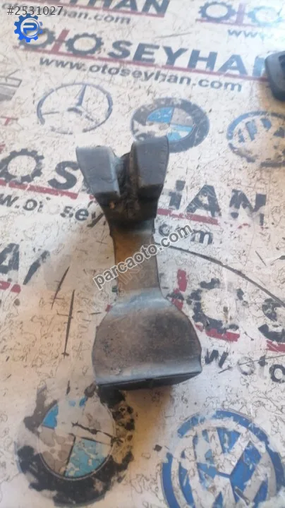 5N0823729 tiguan 2012 çamurluk üst süngeri