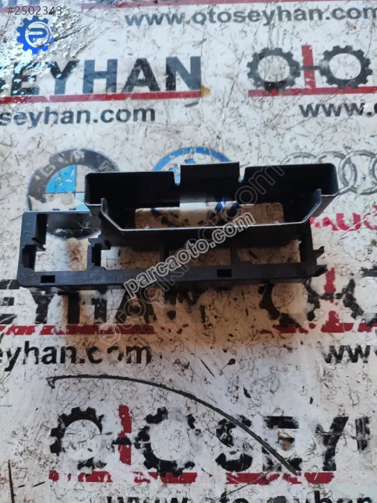 5Q0937503F polo 2018 sigorta kutusu beyin tutucu