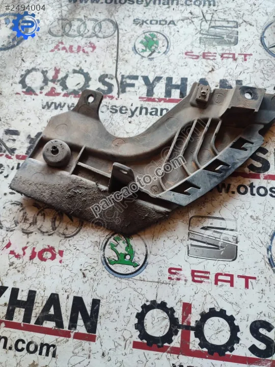 3G0854855A Passat b8 arka çamurluk koruyucusu