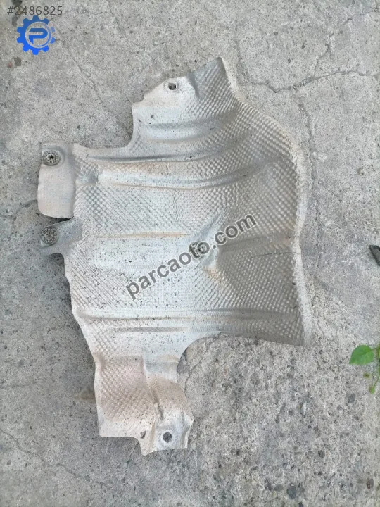 2K0825711B caddy arka egzoz ısı kalkanı