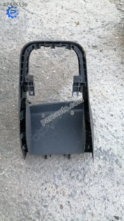 6R1863680D polo 2010-2017 vites konsolu