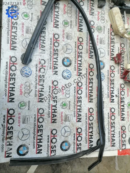 5F4837431 seat leon 2015 ön sol kapı cam çerçeve fitili