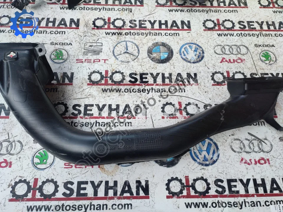 5F1819633 Seat Leon 2015 Orta göğüs havalandırma borusu