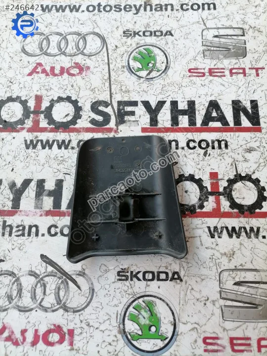 Opel corsa d arka koltuk vida kapagı
