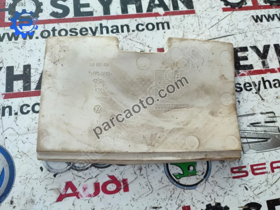 5G0857494 Golf 7 gözlük kabı taban matı