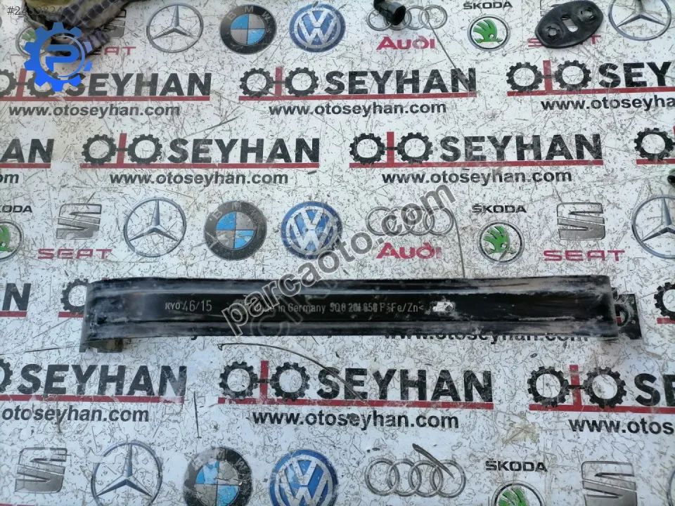 5Q0201656 golf 7 yakıt deposu tutacağı