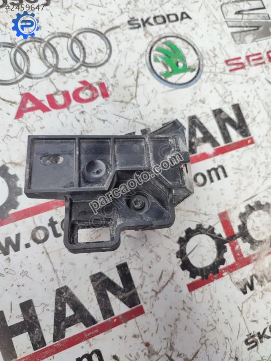 517823633B Golf 7 motor kaput açma kolu braketi