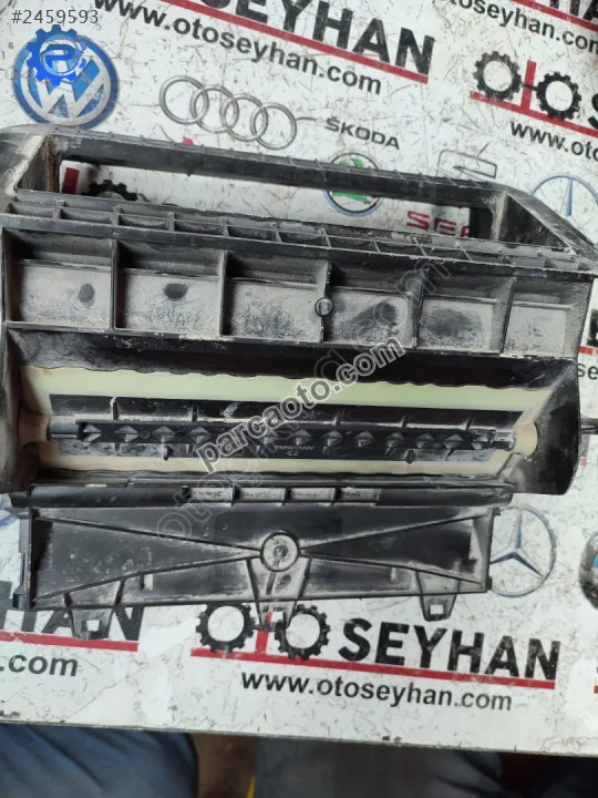 T1010766N Golf 7 kalorifer kazanı hava kanalı