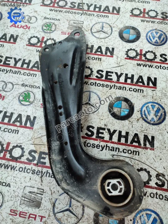 5Q0505225 Skoda Superb 2020 sol arka dingil bağlantı kolu