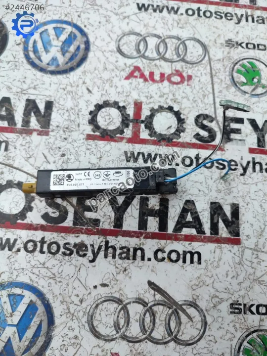 3V5035577 Skoda Superb 2020 anten güçlendirici