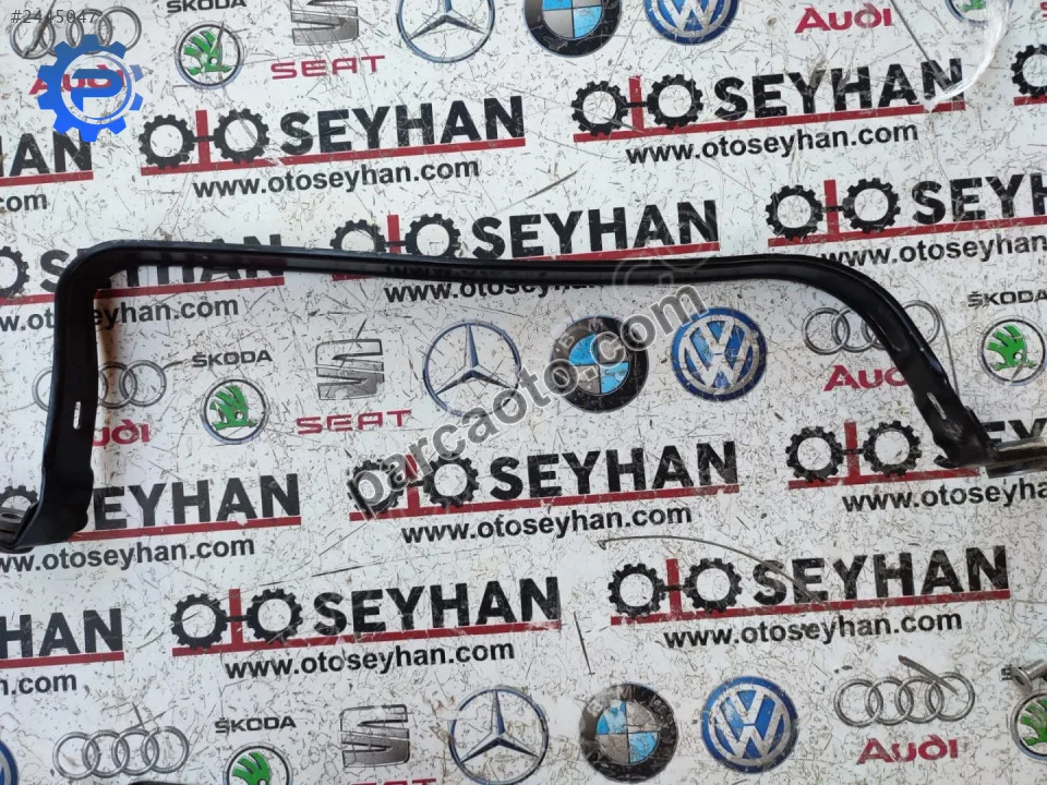 3Q0201653 Skoda Superb 2020 yakıt deposu tutucu dizel