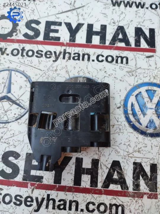 3Q0201449G Skoda Superb 2020 alt yakıt borusu tutucu