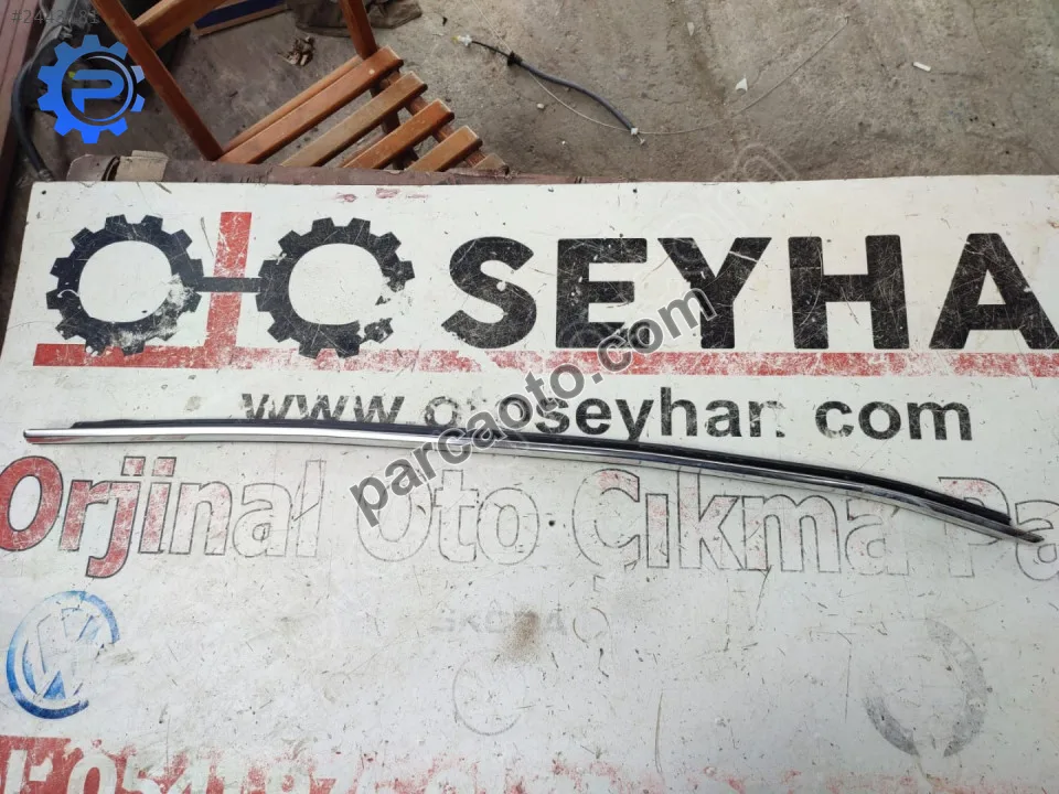 3V0837475 Skoda Superb 2020 sol ön cam sıyırıcı