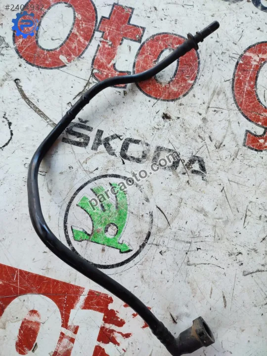 1K0201293D Jetta cay motor 1.6 yakıt borusu
