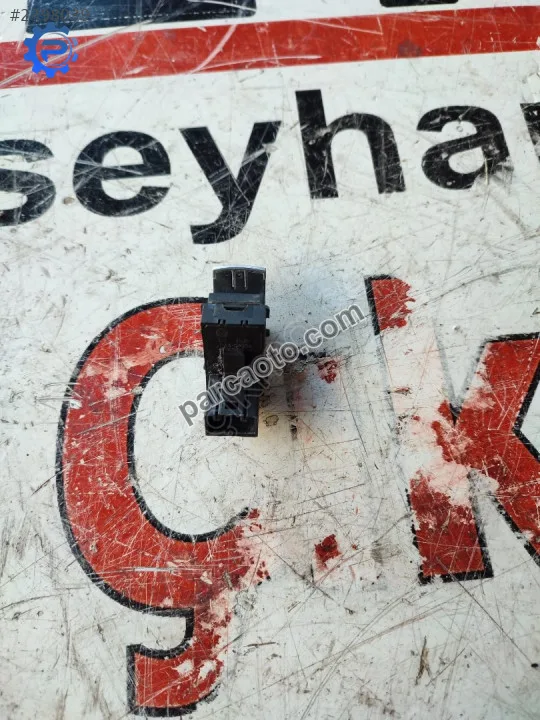 5K0959855 Jetta arka kapı cam düğmesi