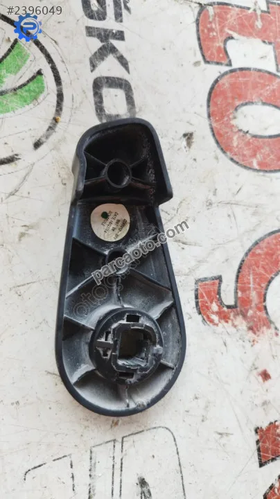 5C6881606 Jetta 2012 ön sağ koltuk yatırma kolu
