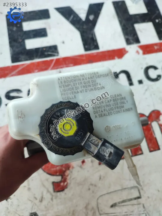 1K1611301D Jetta hidrolik yağ deposu