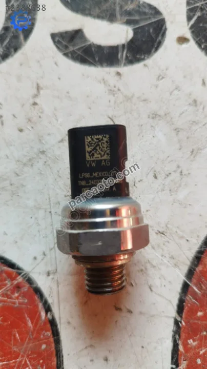 05E906277A 1.5 tsi dfy motor yakıt basınç sensörü