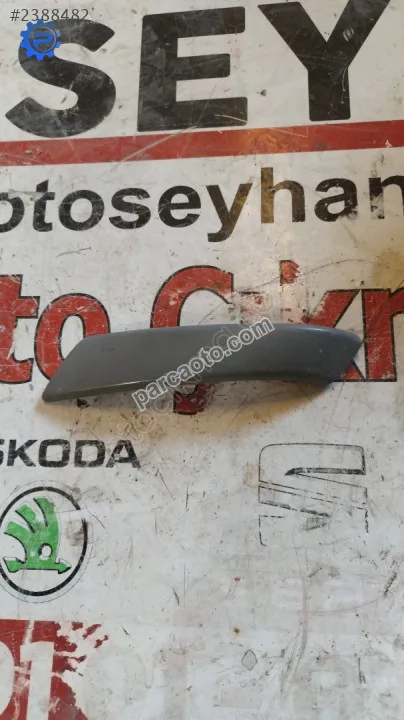 1Z0868538 Octavia 2011 arka sağ kapı iç çekme kolu kaplaması