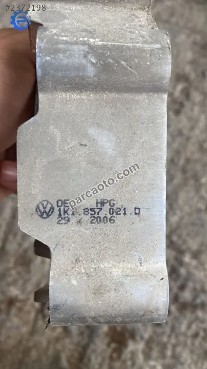 1K1857021 vw passat b6 göğüs bağlantı demiri sabitleyici