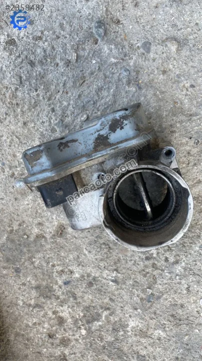 03G128063B vw passat b6 2.0 tdi bkp motor boğaz kelebeği