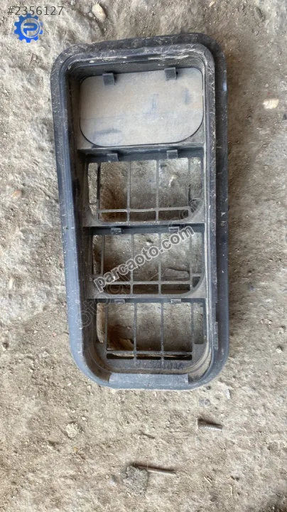 7N0819465 vw tiguan 2018 bagaj havalandırma kanalı