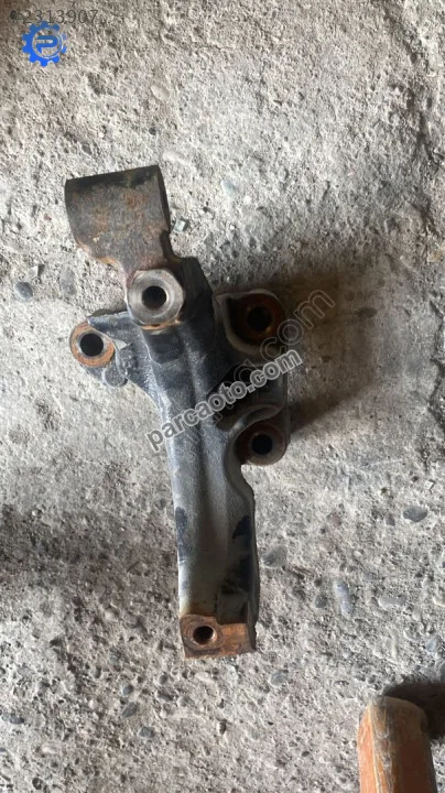 04L131425 1.6 cxx radyatör egr tutucu demiri