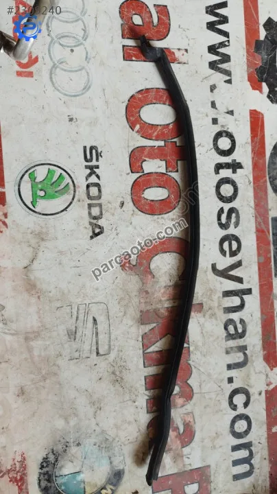 5E0039717 Skoda Octavia arka sağ kapı toz lastiği