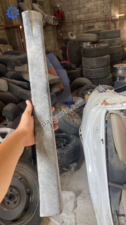 67913-02260 toyota corolla 2018 sağ ön eşik kaplaması