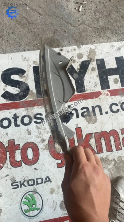 662588537 opel astra j ön sağ tampon sinyali