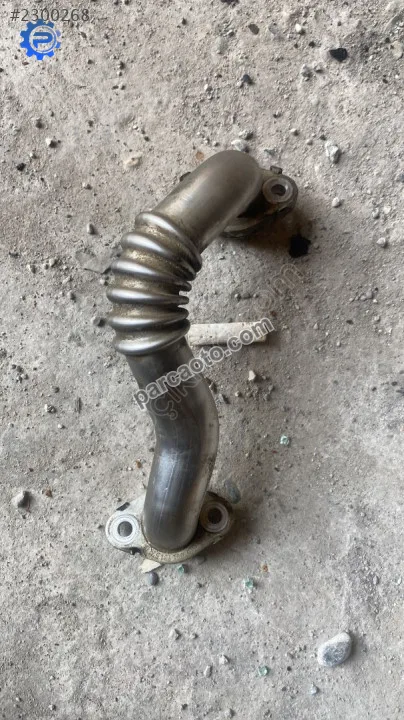 03L131521Q skoda octavia 2011 1.6 cay motor egr borusu