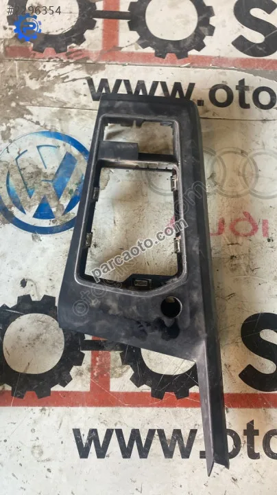 5H1864263 vw golf 8 vites topuzu ve düğme çerçevesi