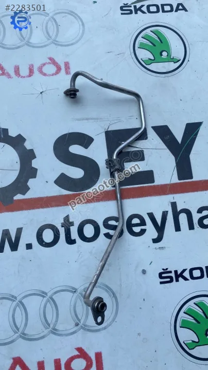 05E145140F vw caddy 2008 turbo yağ borusu