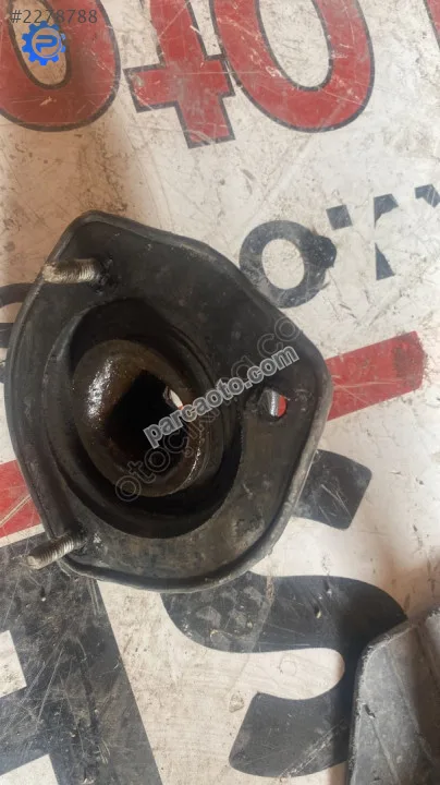 toyota carina 1998 arka amartisör kulesi