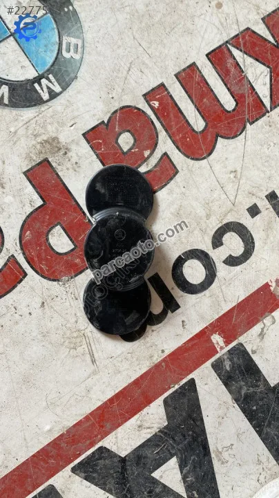 3V0863301 skoda super b bardak tutacağı plastiği