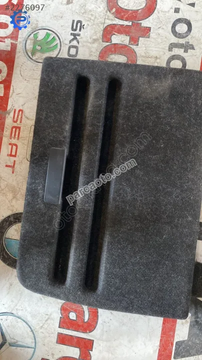 3V5868885E skoda super b arka bagaj eşya gözü kapağı