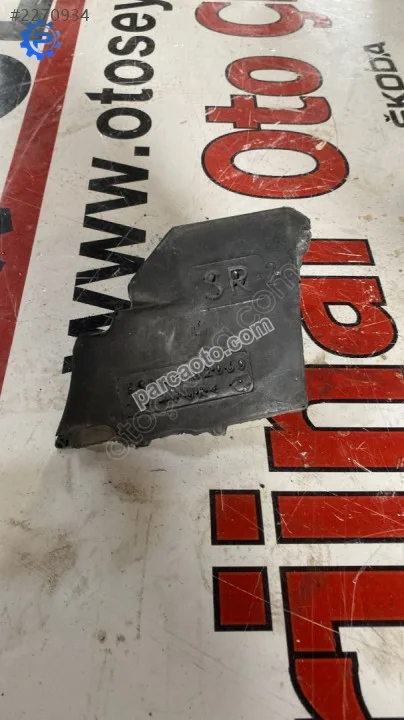 53155-02060 toyota corolla 2018 ön cam ızgarası kenar köpüğü