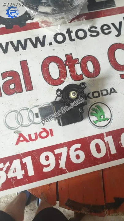 6R0959812G Polo 2012 arka sağ kapı cam motoru