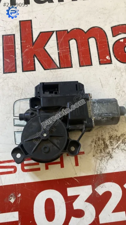 6R0959802DL vw polo 2017 cam motoru sağ ön kapı (beyin bozuk)