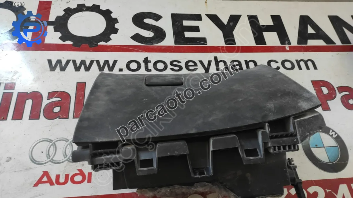 Opel Astra J torpido
