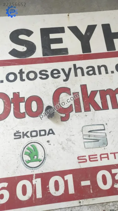 55702167 Opel Astra J radyatör üst ayağı
