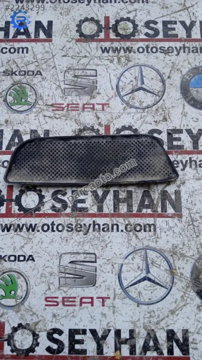 3C4868146 Passat B6 arka sağ kapı döşemesi matı