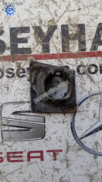 3C0919492K Passat B6 ön tampon park sensörü yuvası