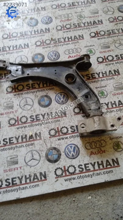 Golf 5 ön sağ tabla