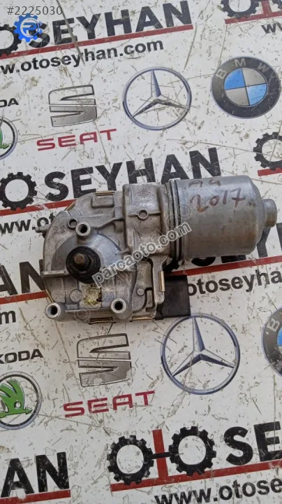 8W1955119 Audi A4 2017 ön silecek motoru
