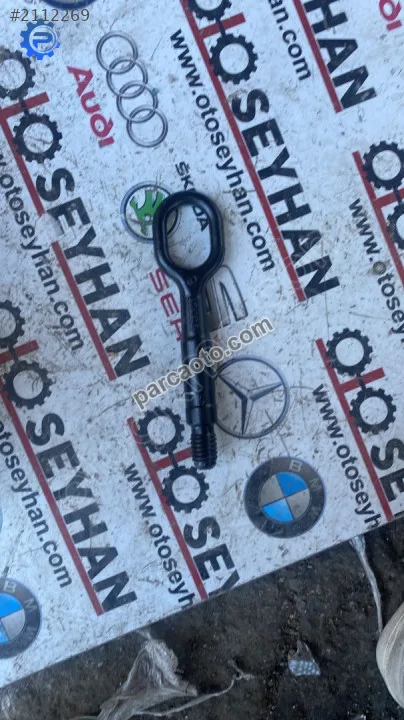 8K0805615A vw tiguan çeki demiri