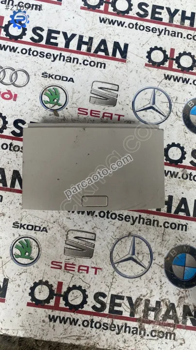 vw tiguan gözlük yeri